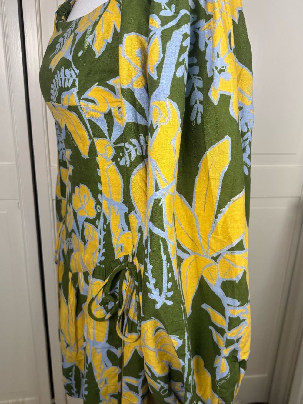 Farm Rio NWT Green Tropical Linen Blend Lace-Up Mini Dress Size S - Picture 6 of 13